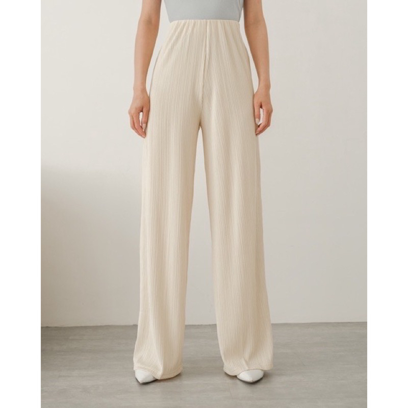 กางเกง Seine Pleats by Yeona.id