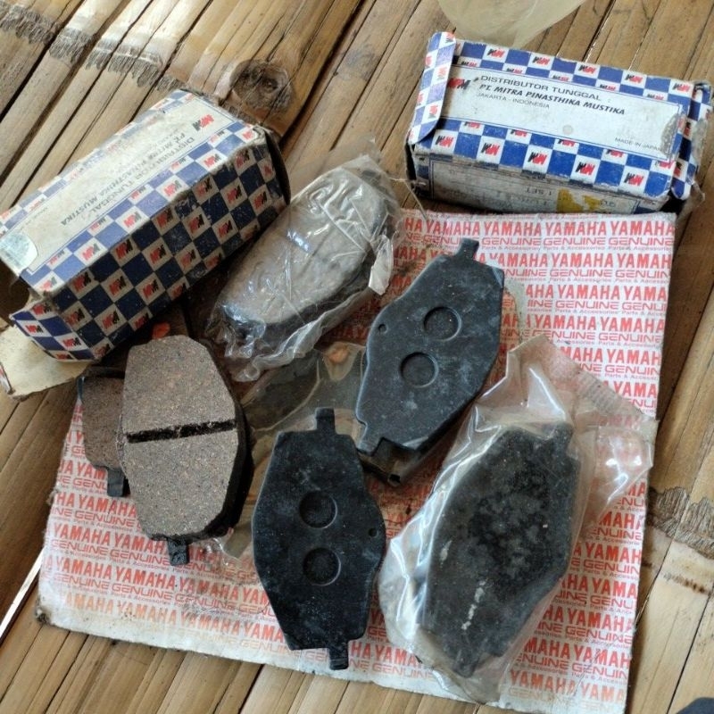 ผ้าเบรค Yamaha fizr vega 3yr-w0045-00m