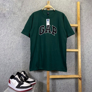 เสื้อยืด ลายโลโก้ GAP ARCH สีเขียวเข้ม