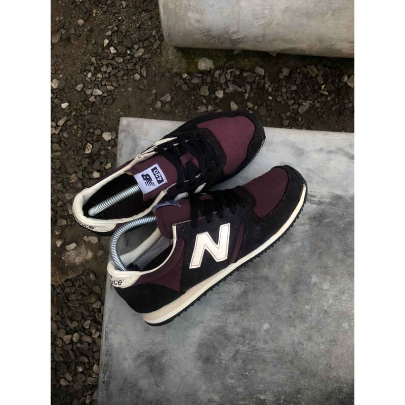 New Balance 420 Burgundy สีดํา Size 42