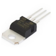 L7805CV L7805 7805 TO-220 POSITIVE VOLTAGE REGULATOR 5V