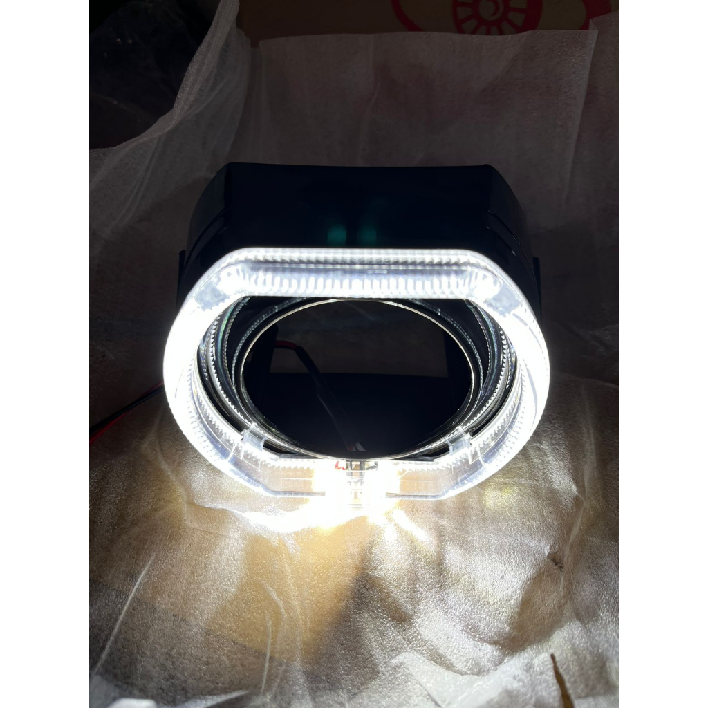 AYOTO SHROUD ANGEL EYES CRYSTAL PROJCTOR รถจักรยานยนต์รถรุ่น BMW & ROUND ฝาครอบสีดําขนาด 2'5