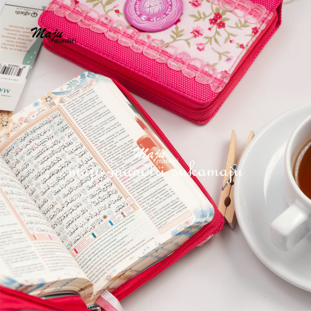 Mushaf Maryam Ukuran A6 Alfatih Alquran Terjemah dan Tajwid Warna Full Colour Pelangi Rainbow Maju M
