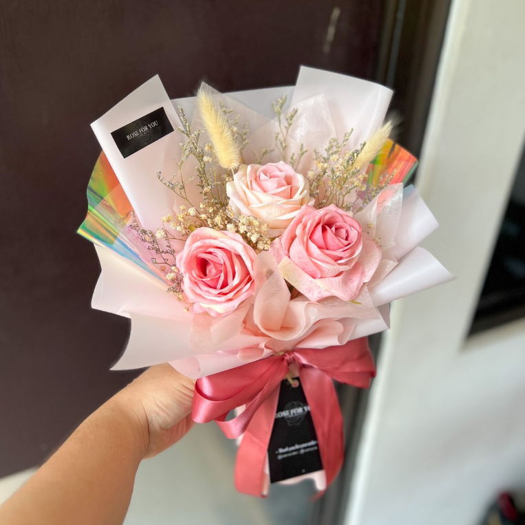 ARTIFICIAL FLOWER BOUQUET & DRIED FLOWERS (SMALL SIZE BOUQUET) / ROSE BOUQUET / GRADUATION BOUQUET /
