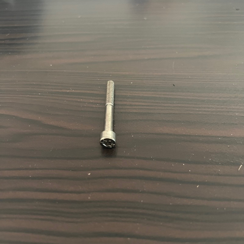 กลอน L M6x50********