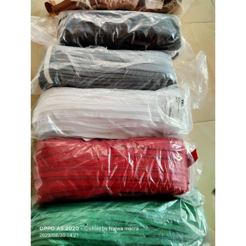 Ykk zipper leaf no. 5