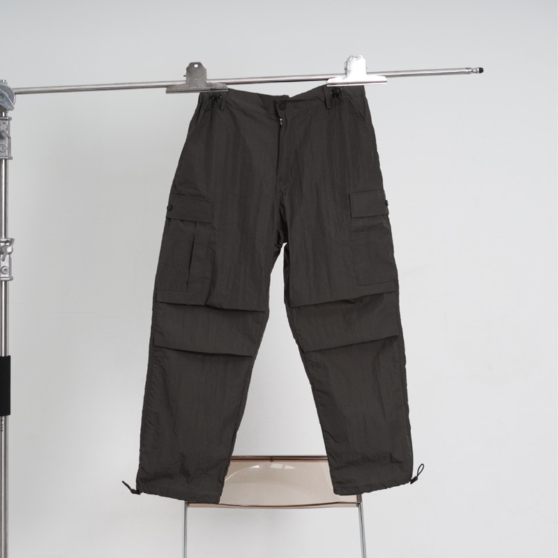 Hu M65 Cargo Nylon Pants สีเขียวมะกอก
