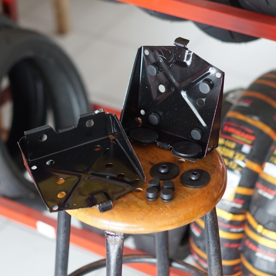 ชุดยึดแบตเตอรี่ เบาะยาง Vespa Px Excel Exclusive