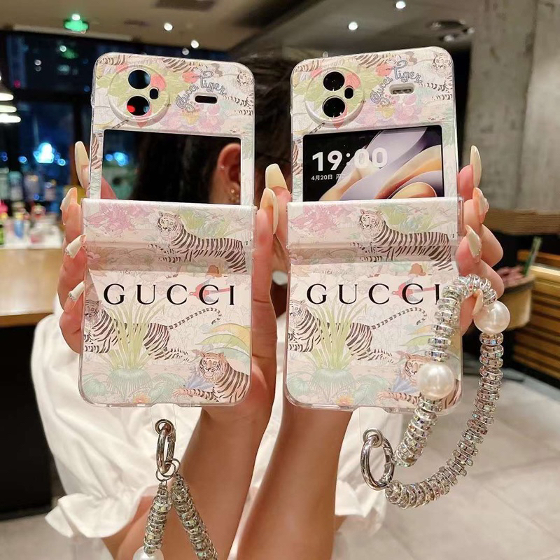 ใหม่น่ารักสีขาวสีเขียว Tiger ดอกไม้ยี่ห้อเพชร Pearl Bling Blink หรูหราพร้อมโซ่ Cool Samsung Z Flip 5