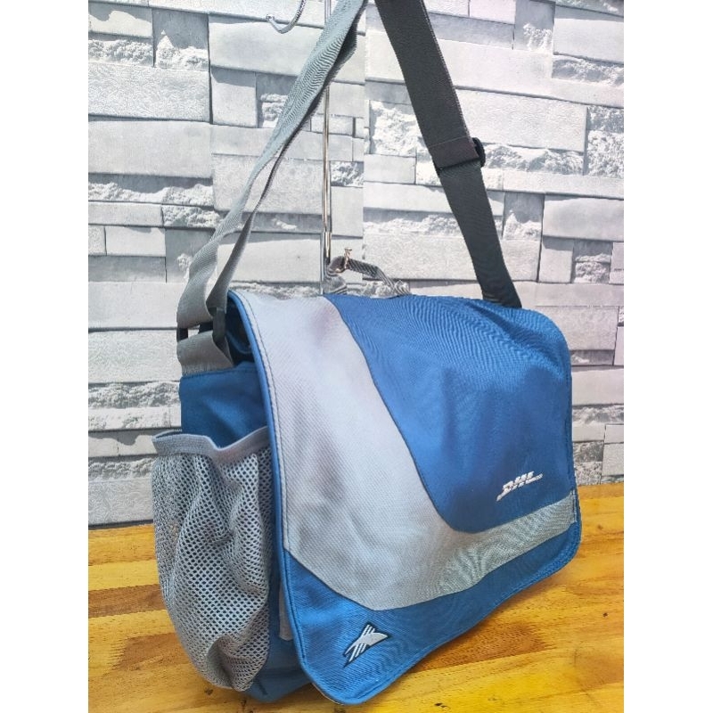 กระเป๋าล่วงหน้า Highsiera x DHL