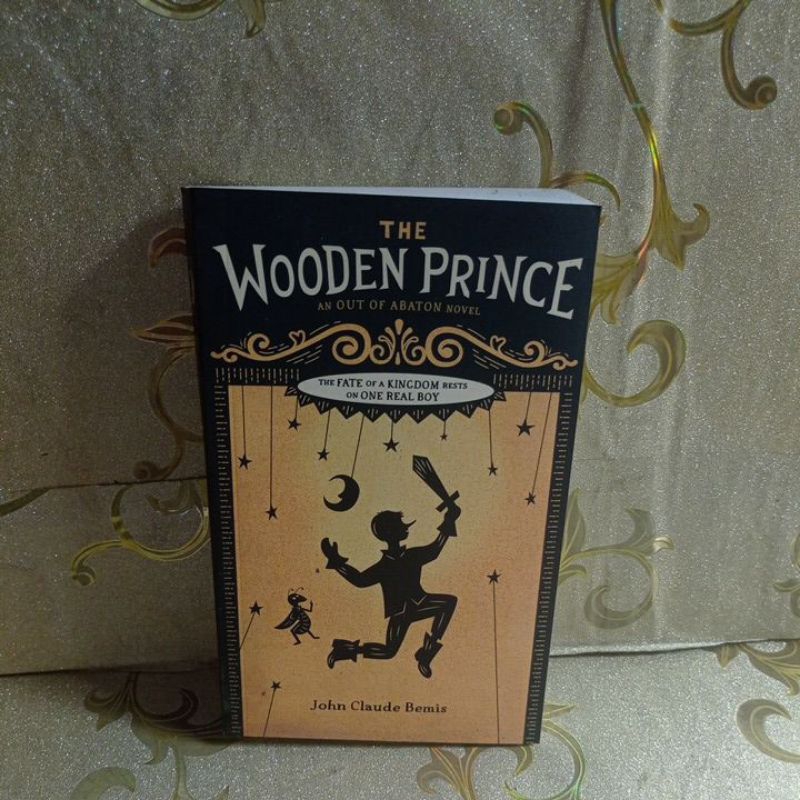 นําเข้า: THE WOODEN PRINCE โดย John Claude Bemis
