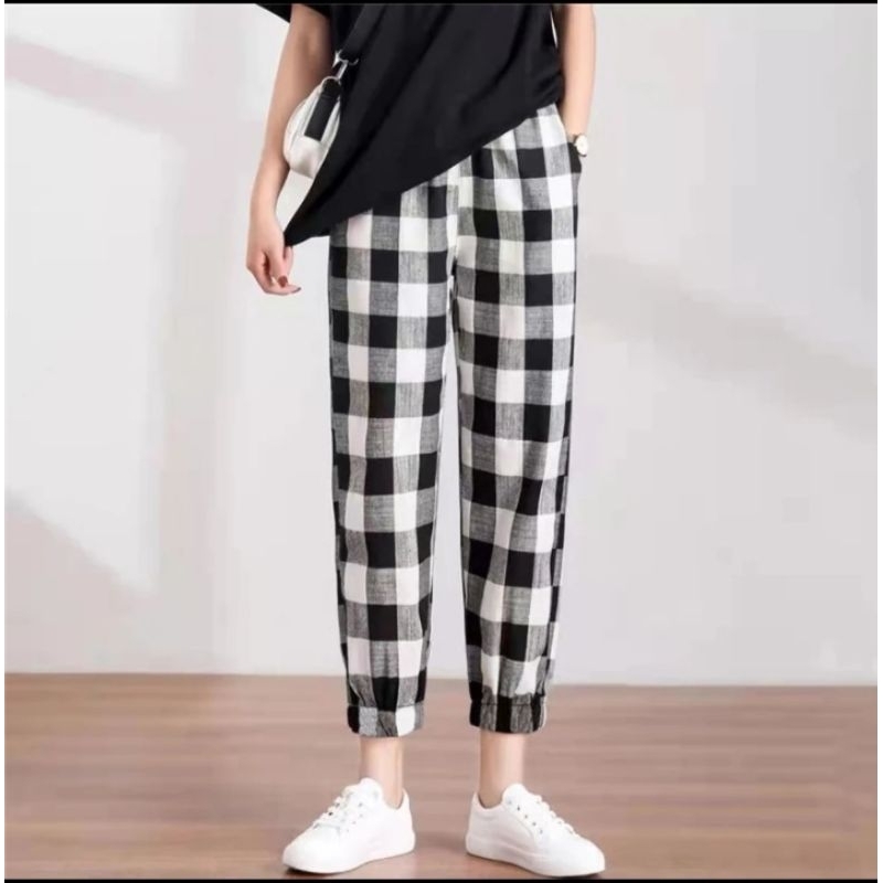 FLANNEL JOGER PANTS (กางเกงของคุณ)