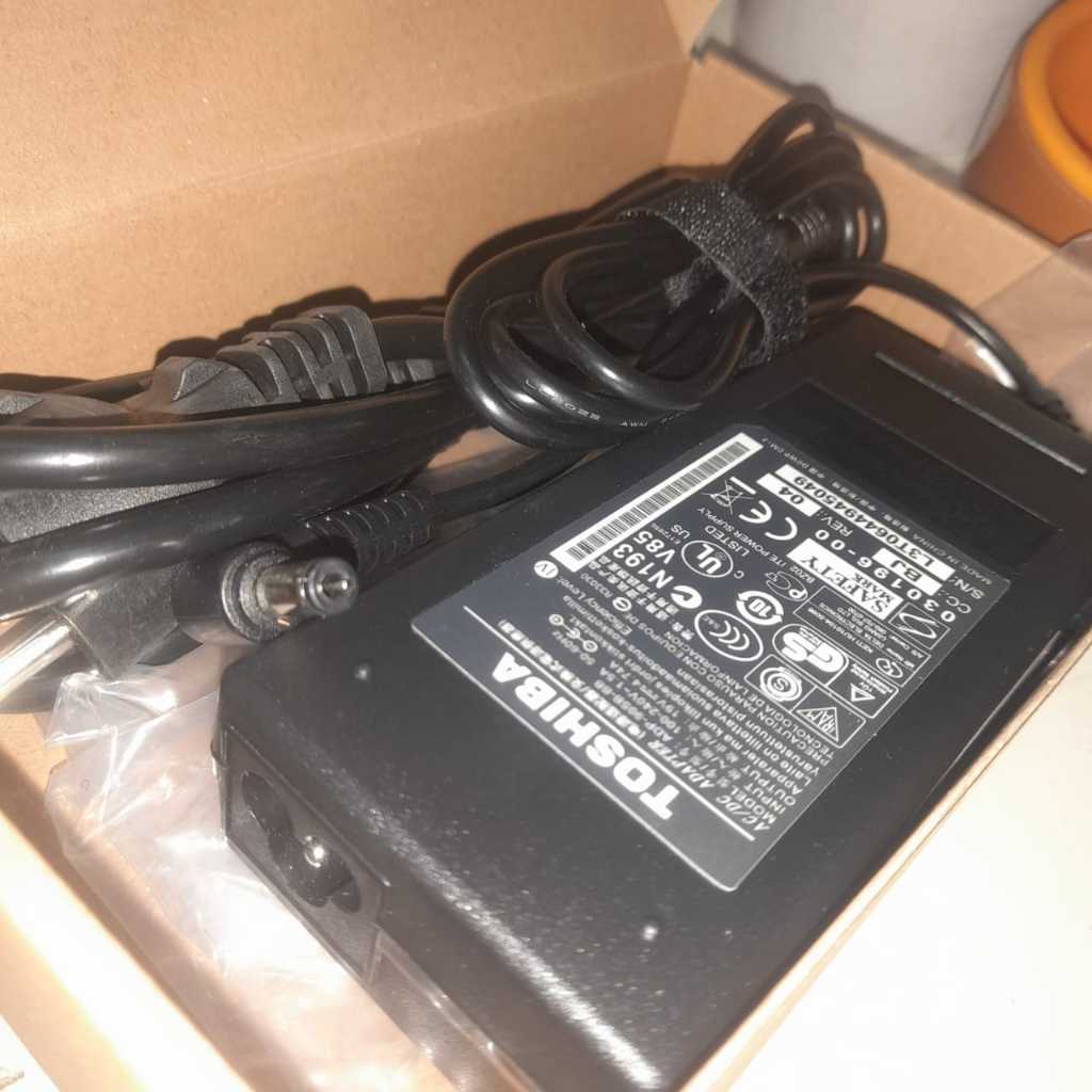 อะแดปเตอร์แล็ปท็อปโตชิบาแท้ 90W 19V 4.74A Toshiba L840 M300 S40 M840 L40-A Z50-A