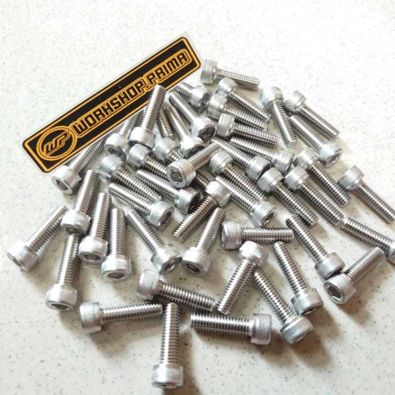 MESIN 10 KEY BOLT L5 M6X20 ENGINE BLOCK BOLT M6X20MM LENGTH 2 CM MATIC BEBEK SPORT