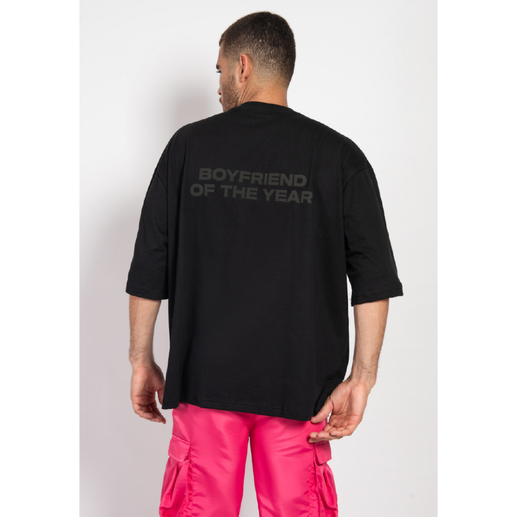 OCWA BOYFRIEND OF THE YEAR OVERSIZED TEE สีดํา