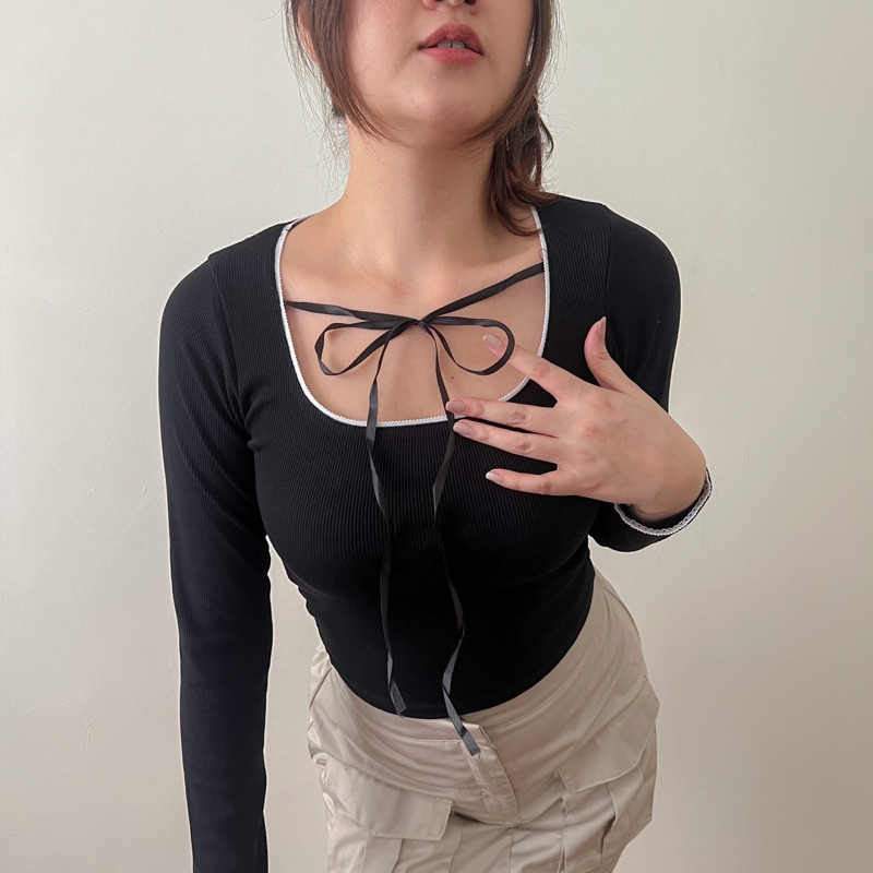 [Alevena] Yoona Top | เสื้อไหมพรม | Coquette Top