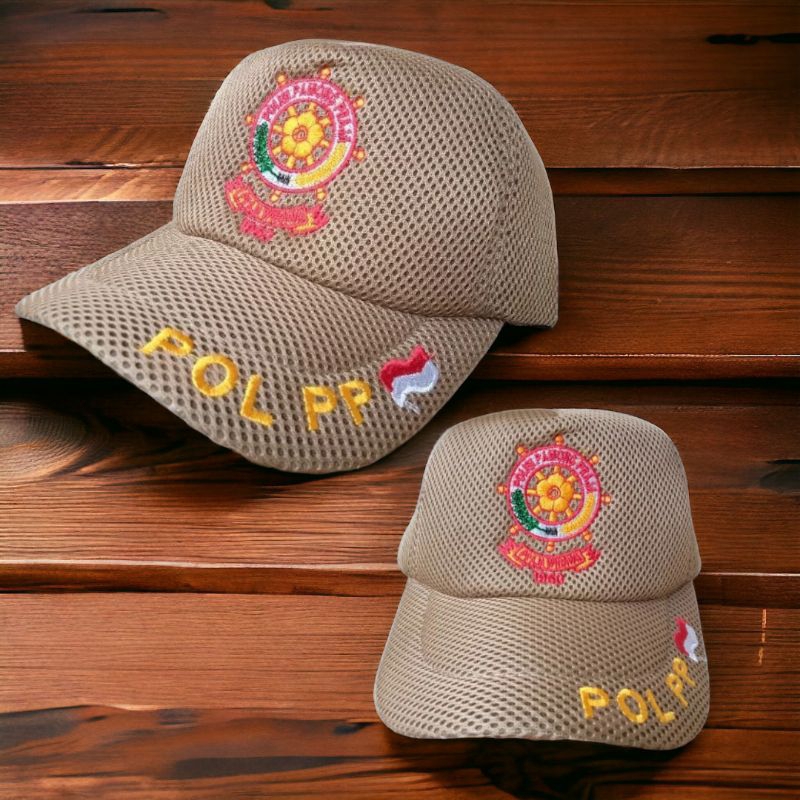 หมวกสีครีม Pol PP***