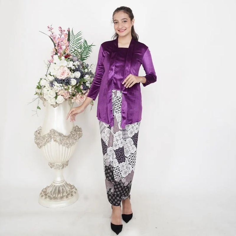 Autophile.id-kebaya CLASSIC NEW VELVET LICE