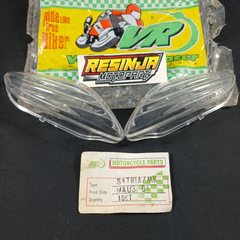 Suzuki Satria 2-Stroke Shark Lscm 2 จังหวะสีขาวใสไฟเลี้ยวหน้าแก้ว Mica