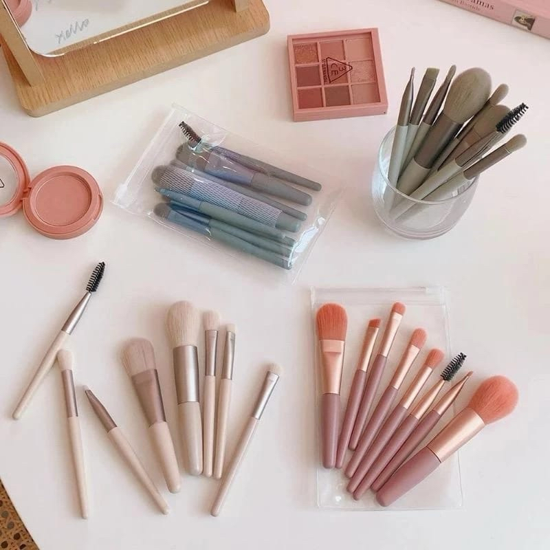 แปรงแต่งหน้า 8 in 1 / Make Up Tools / Brush Package Set / Beauty Blander face