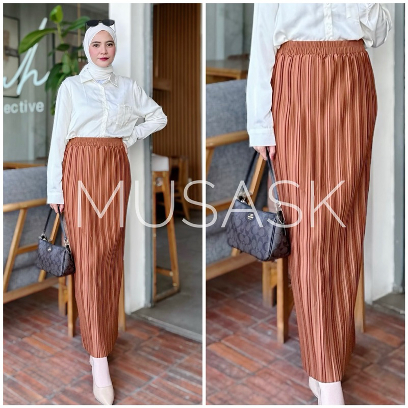 Bb CENTI PLISKET SPAN SKIRT / LONG PLISKET SPAN SKIRT / PLISKET LONG SKIRT CODE 099