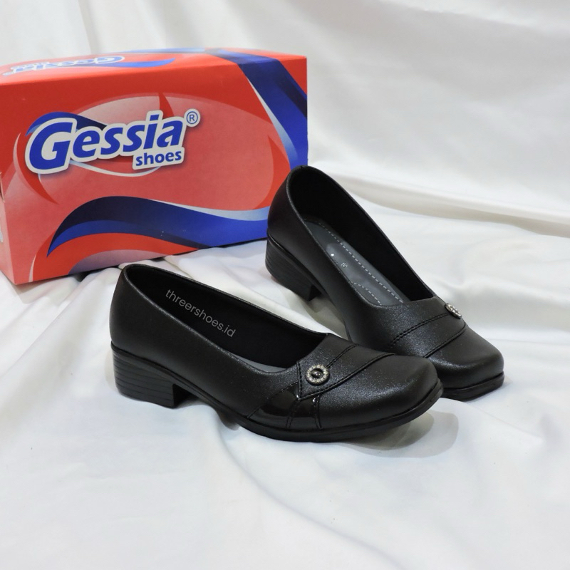 GESSIA SA 365 รองเท้าโลฟเฟอร์หนังทางการลําลองสําหรับผู้หญิงสําหรับทํางานในสํานักงาน สีดําดั้งเดิม 10