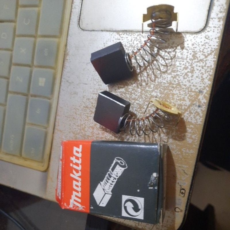 ถ่านคัทออฟ m2401b***