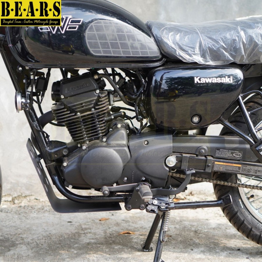 Kawasaki W175 L Motorcycle Double Gear Custom PnP ฉีด