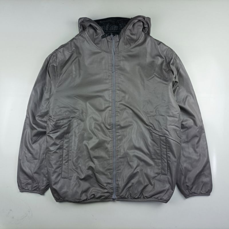 GU reversible ไซส์ L ผู้ชาย B003