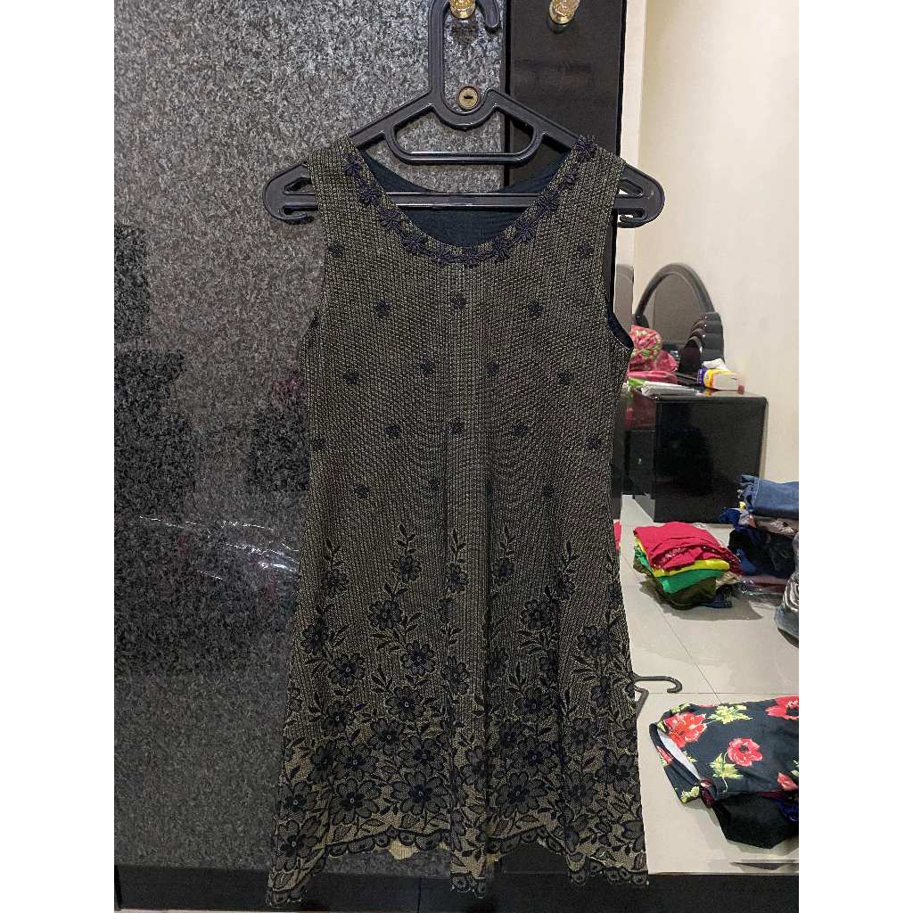 Preloved Vintage Y2K Black Dress