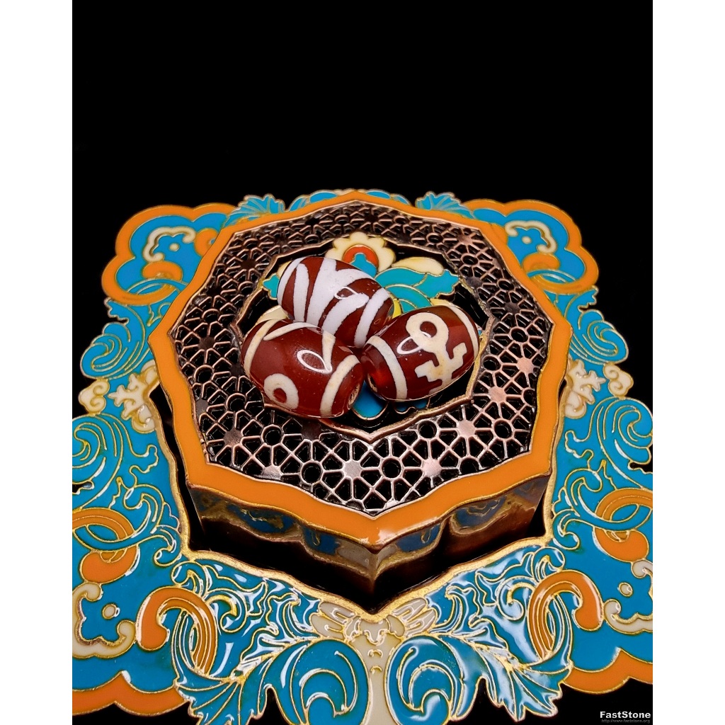 Dzi สีแดง Kuijin Benefactor Blessed ทิเบต Benefit หิน 13x10 มม. E2581D