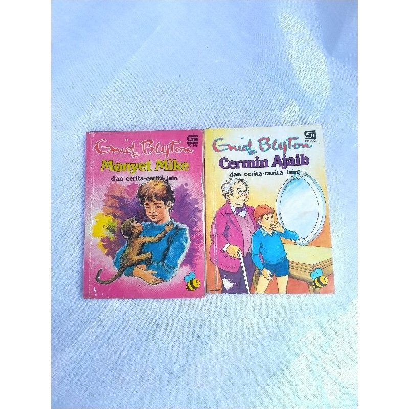 ENID BLYTON BEETLE SERIES, MIKE JELLY, MAGIC MIRROR