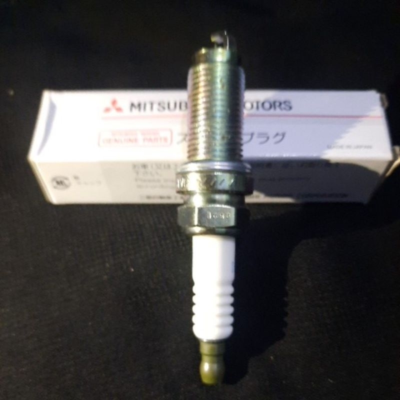 หัวเทียน NGK Laser Iridium LZFR5BI-11 Mitsubishi Xpander Mirage Xtrail t30