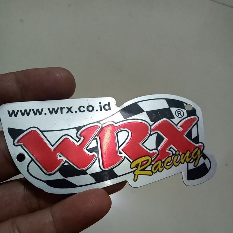 ตราสัญลักษณ์ wrx แบบนูน