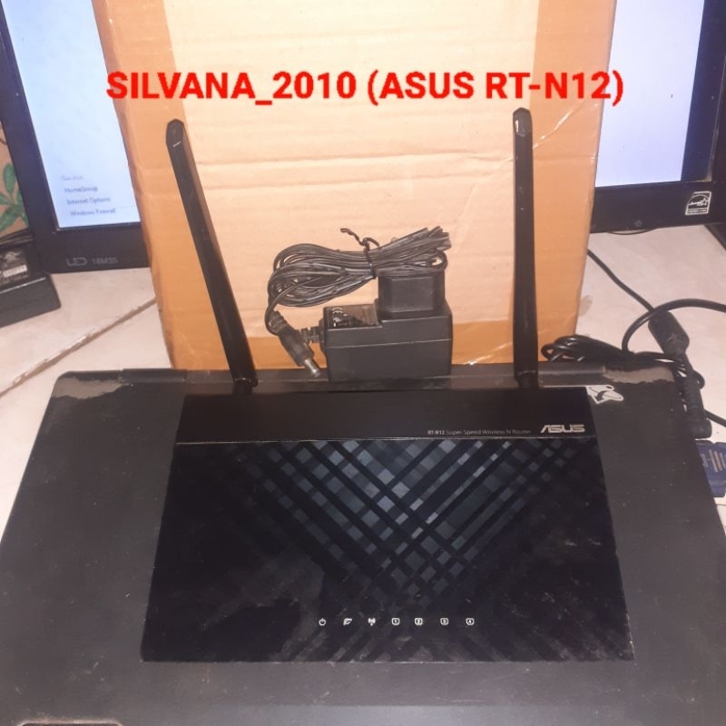 ASUS RT-N12+ 300Mbps ไร้สาย N เราเตอร์/AP/เรนจ์เอ็กซ์เทนเดอร์ สีขาว