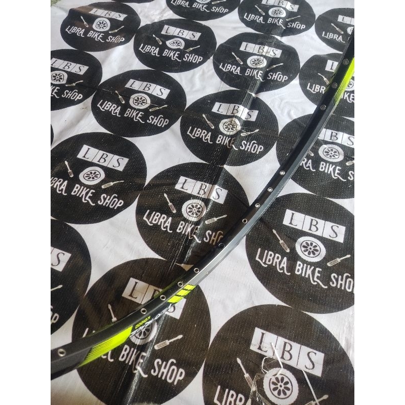 ONE VERYRACE RIMS K01200 26 JUMPHOLE DOUBLE WALL 32H สีดํา