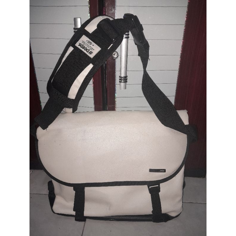 กระเป๋าสะพายข้าง PEEPS แบรนด์ออริจินัลพร้อมป้ายกระเป๋า monza ล่วงหน้า