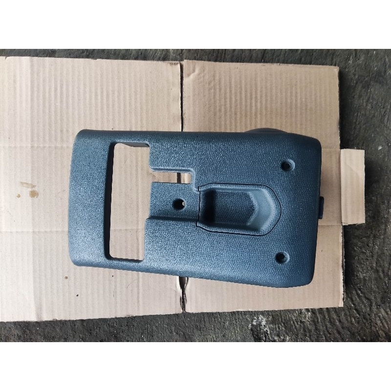 ครอบคอพวงมาลัย APV ฝาครอบสวิตซ์ APV