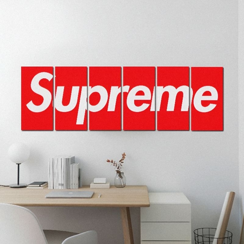 โปสเตอร์ไม้ยี่ห้อ Supreme ตกแต่งผนังห้องนอน 1 ชุด - Display