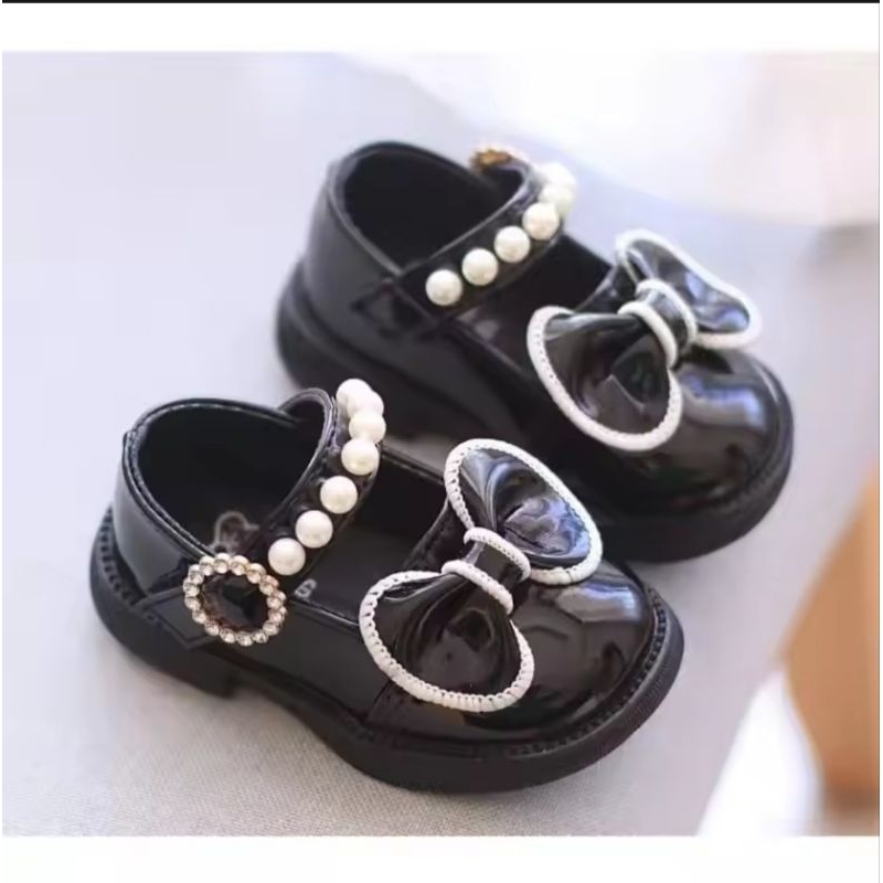 RUMMY รองเท้า Docmart อินเทรนด์ล่าสุดสําหรับเด็กทารกผู้หญิง 2025