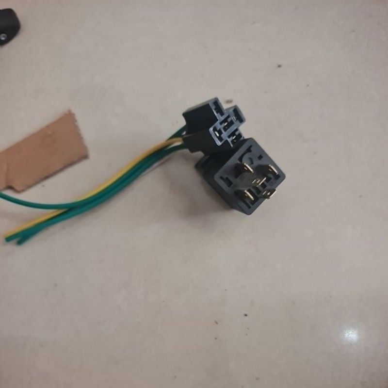 RELAY 5 LEGS 12 VOLT NINE / RELAY 4 LEGS CR7 สําหรับ INDOORS ETC