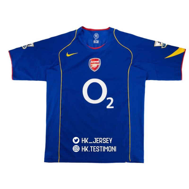 เสื้อกีฬาฟุตบอล Arsenal RETRO 2005-2006 THIRD