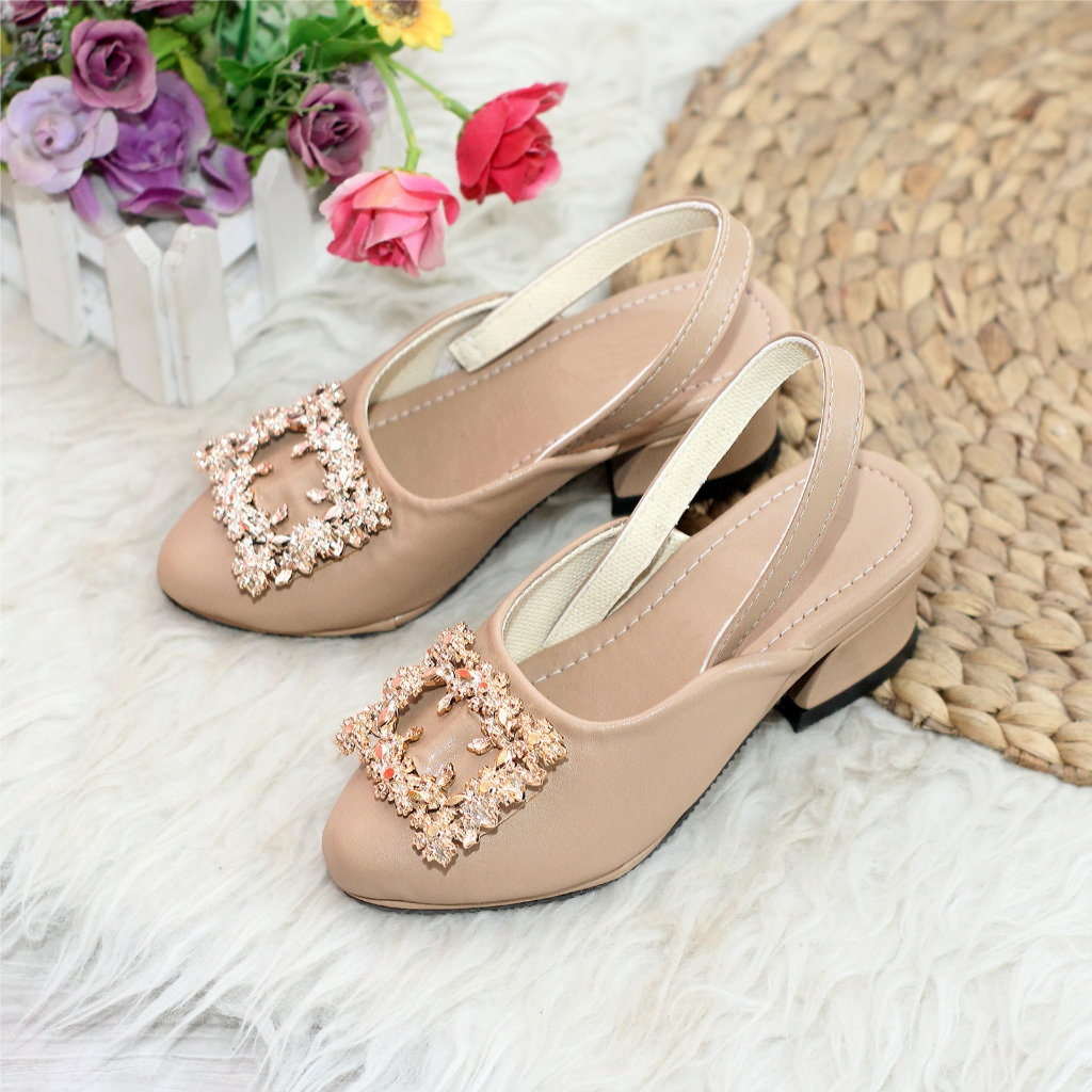 รองเท้าแตะรัดส้นผู้หญิง-ส้นรองเท้าเด็กผู้หญิง-Ari.rr_shop-3cm ส้นแต่งงาน-ส้นปาร์ตี้-ส้นทันสมัย DD17