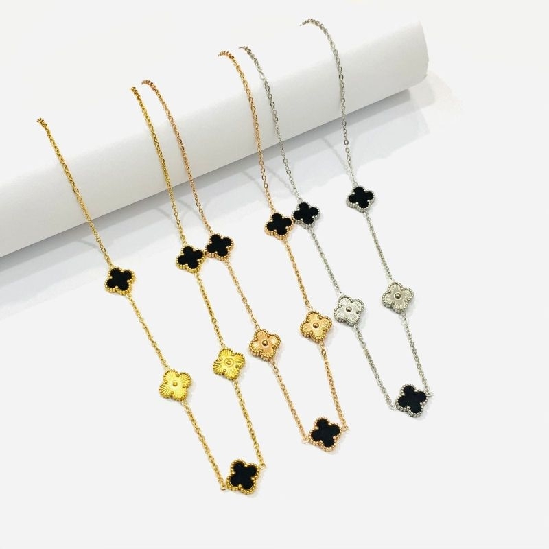 Fourfashion Titanium Clover สร้อยคอสีดําผสม AK073