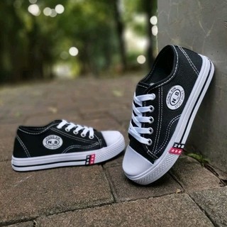 SEPATU SEKOLAH NB ANAK SD SMP SMA SEPATU NB