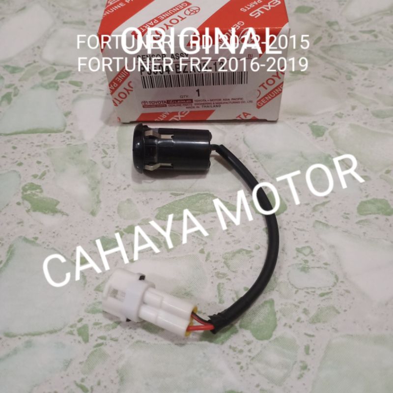 REAR PARKING REVERSE SENSOR TOYOTA FORTUNER TRD 2012-2015 VRZ 2016-2019 ต้นฉบับ