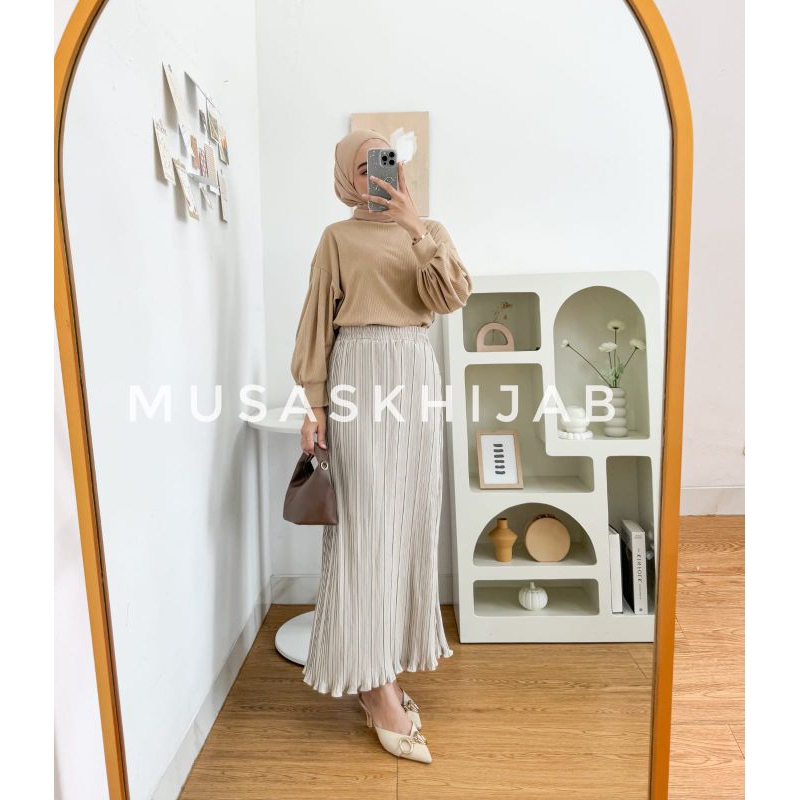 Centi WAVY UMBRELLA PLISKET SKIRT / WAVY UMBRELLA PLISKET SKIRT / CODE 036