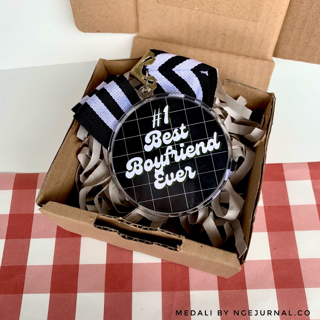 AWARD MEDAL/ UNIQUE MEDAL/ BEST PARTNER MEDAL/ BEST FRIEND EVER MEDAL/ MEDAL/ GIFT BOX MEDAL/ GRADAT