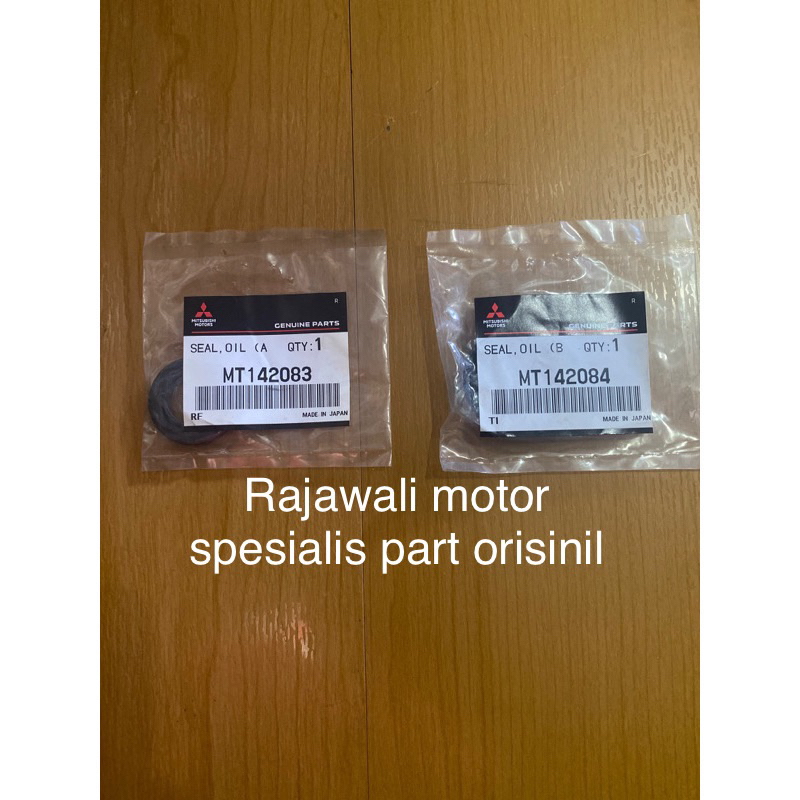 ซีลน้ํามันพวงมาลัยหนอน (ด้านบน/ด้านล่าง) T120 / L300 เบนซิน / L300 Old Diesel (ยังไม่พวงมาลัยพาวเวอร
