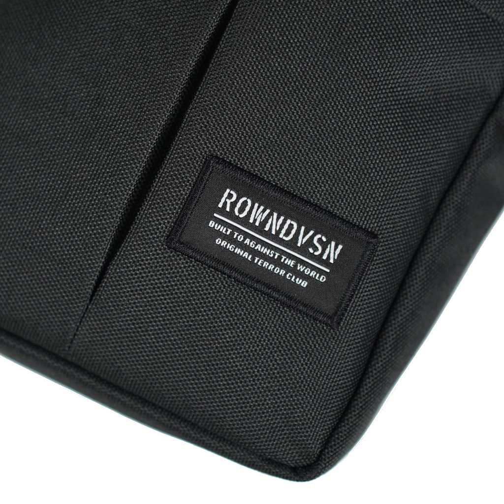 ใหม่ล่าสุด Rown Division Official Sling Bag สีดํา - Rowndvsn Paquito Black Sling Bag